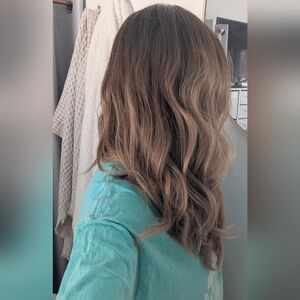 Highline Human Hair 22-23" wig Size XS, Caramel Blonde Swirl